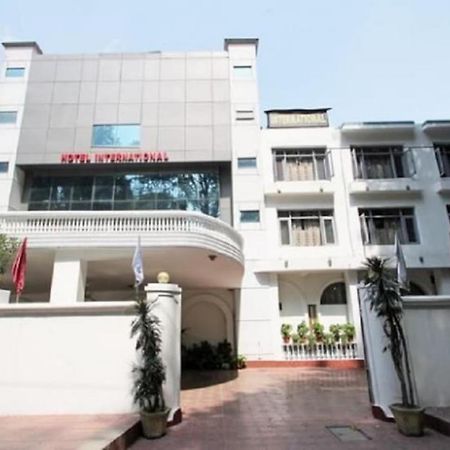 Hotel International Srinagar Exterior photo